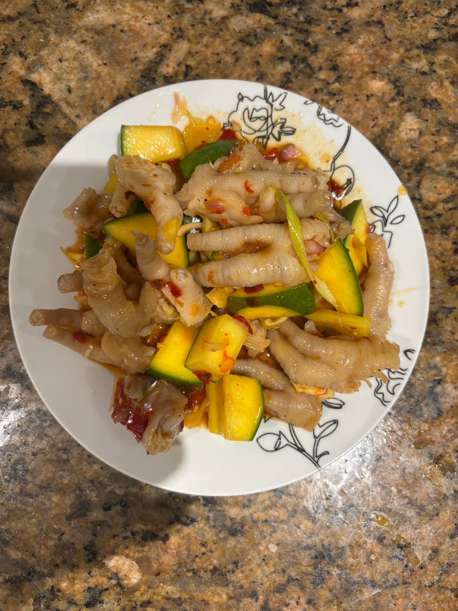 Chân gà sốt Thái rút xương